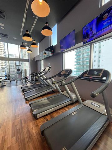 1300 Brickell Bay Dr 3400, Miami, FL 33131