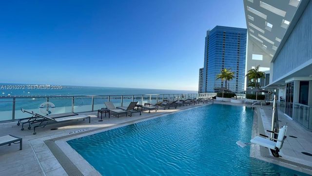 1300 Brickell Bay Dr 3400, Miami, FL 33131