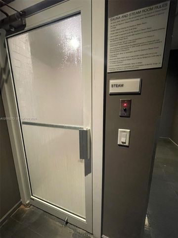 1300 Brickell Bay Dr 3400, Miami, FL 33131