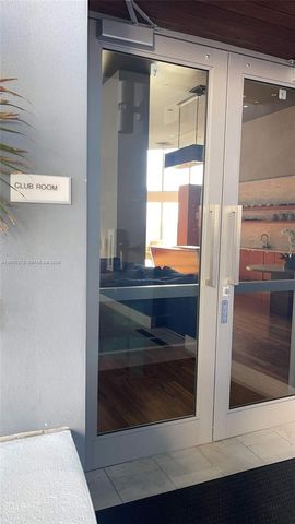 1300 Brickell Bay Dr 3400, Miami, FL 33131