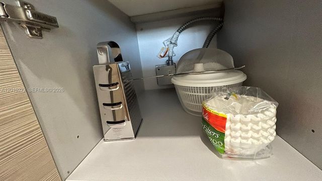 1300 Brickell Bay Dr 3400, Miami, FL 33131