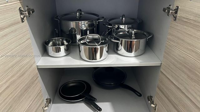 1300 Brickell Bay Dr 3400, Miami, FL 33131