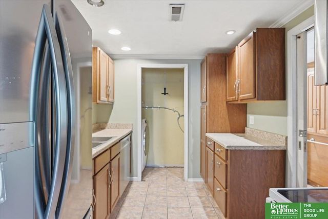 1119 Arthur Street, Omaha, NE 68107