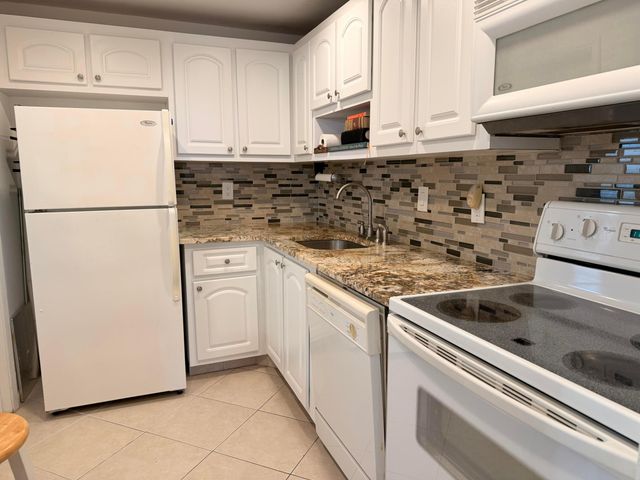 400 SE 10th Street 310, Deerfield Beach, FL 33441