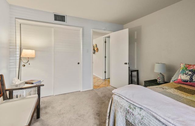 901 Country Club Drive SE APT D, Rio Rancho, NM 87124