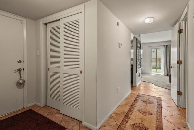 901 Country Club Drive SE APT D, Rio Rancho, NM 87124