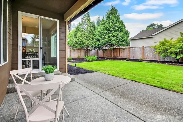 23893 SE 284th Place, Maple Valley, WA 98038