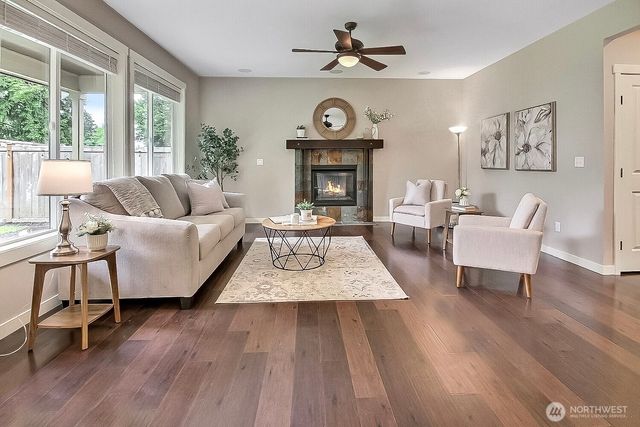 23893 SE 284th Place, Maple Valley, WA 98038