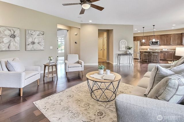 23893 SE 284th Place, Maple Valley, WA 98038