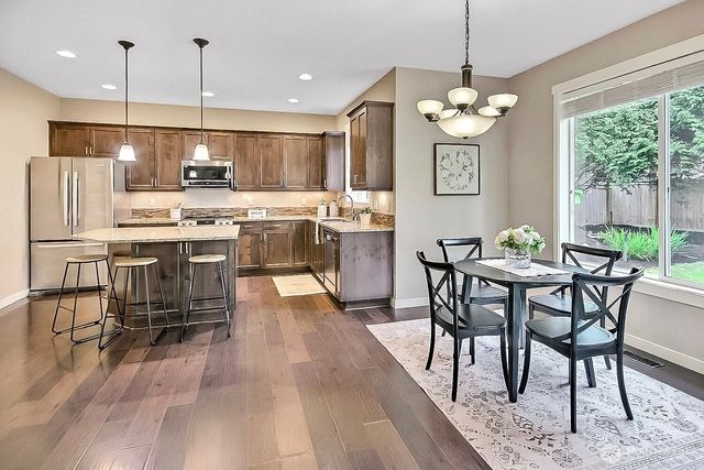 23893 SE 284th Place, Maple Valley, WA 98038