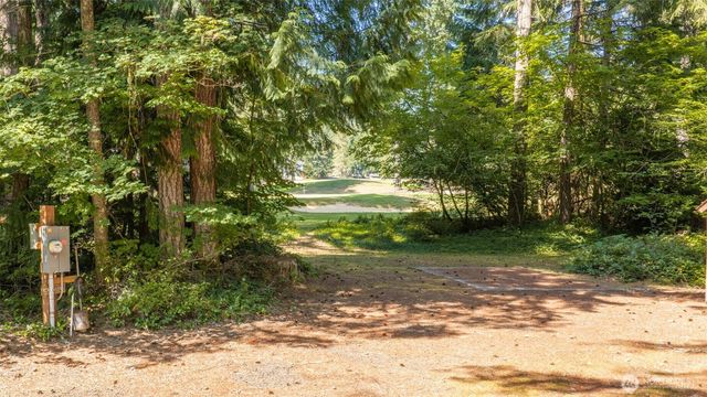 61 N Mt Noyes Way, Hoodsport, WA 98548
