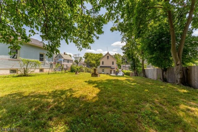 1132 W 3Rd St, Plainfield City, NJ 07063