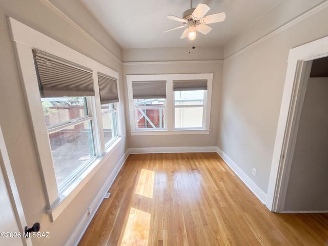 1245 N 1st Avenue, Tucson, AZ 85719