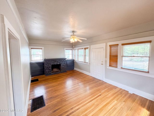 1245 N 1st Avenue, Tucson, AZ 85719