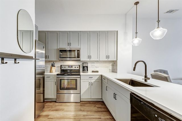 1508 Blodgett Street 306, Houston, TX 77004