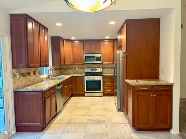 2741 Oarfish Lane, Oxnard, CA 93035