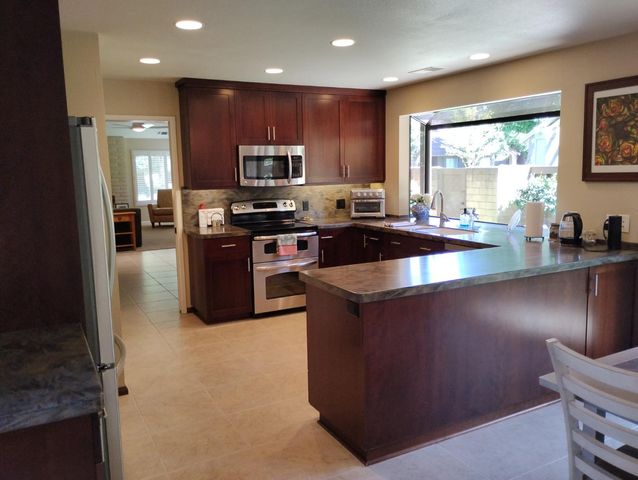 11360 Gold Country Blvd, Gold River, CA 95670