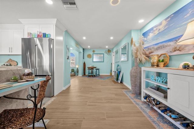 1432 VENETIAN COURT, Cape Coral, FL 33904