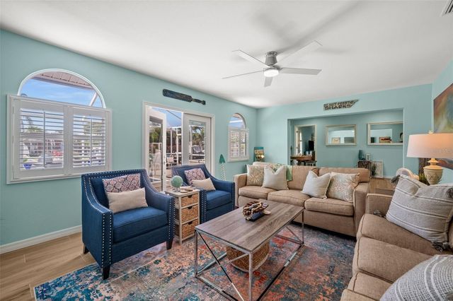 1432 VENETIAN COURT, Cape Coral, FL 33904