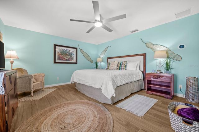 1432 VENETIAN COURT, Cape Coral, FL 33904
