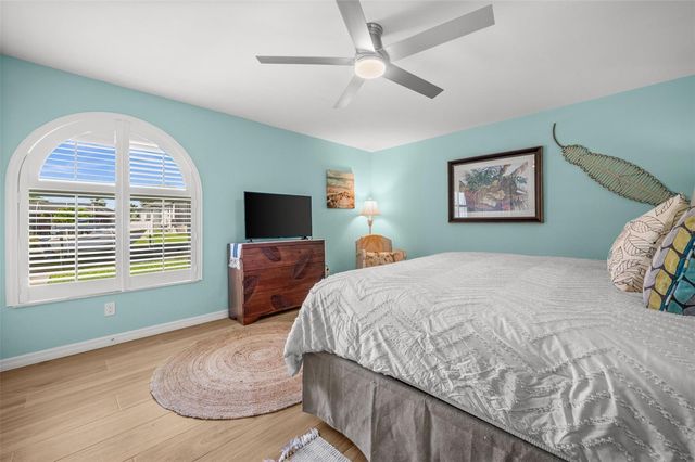 1432 VENETIAN COURT, Cape Coral, FL 33904