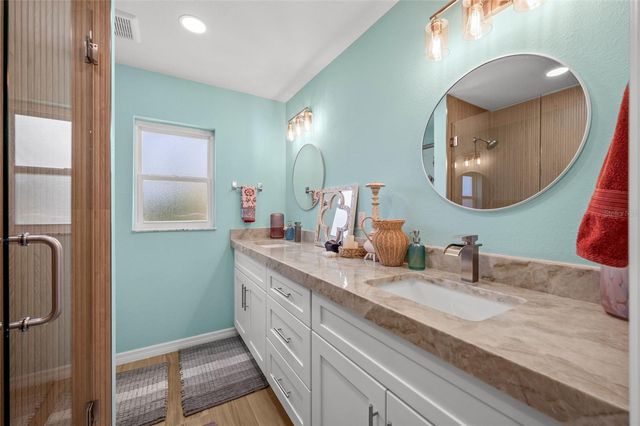 1432 VENETIAN COURT, Cape Coral, FL 33904