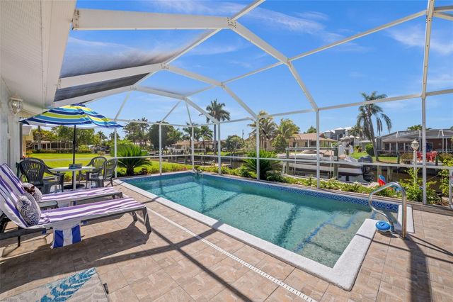 1432 VENETIAN COURT, Cape Coral, FL 33904