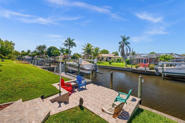 1432 VENETIAN COURT, Cape Coral, FL 33904