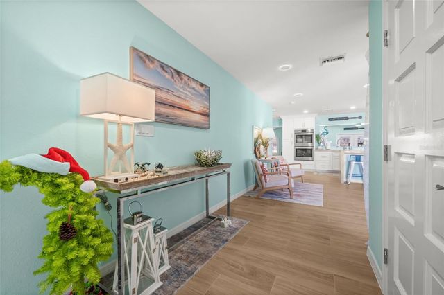 1432 VENETIAN COURT, Cape Coral, FL 33904