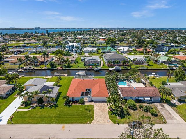 1432 VENETIAN COURT, Cape Coral, FL 33904
