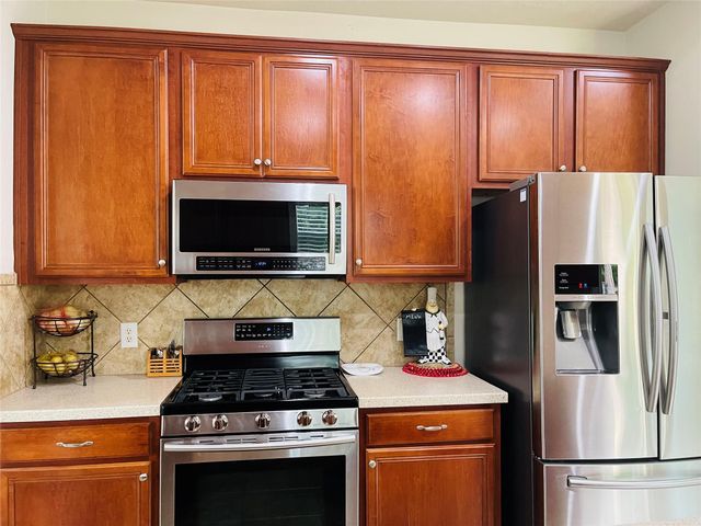 2 Bryce Branch Circle, The Woodlands, TX 77382