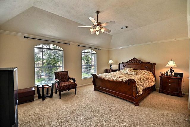 2 Bryce Branch Circle, The Woodlands, TX 77382