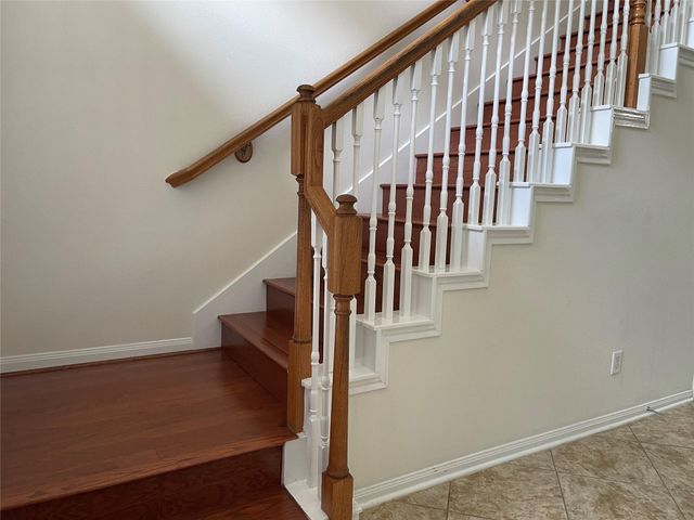 2 Bryce Branch Circle, The Woodlands, TX 77382