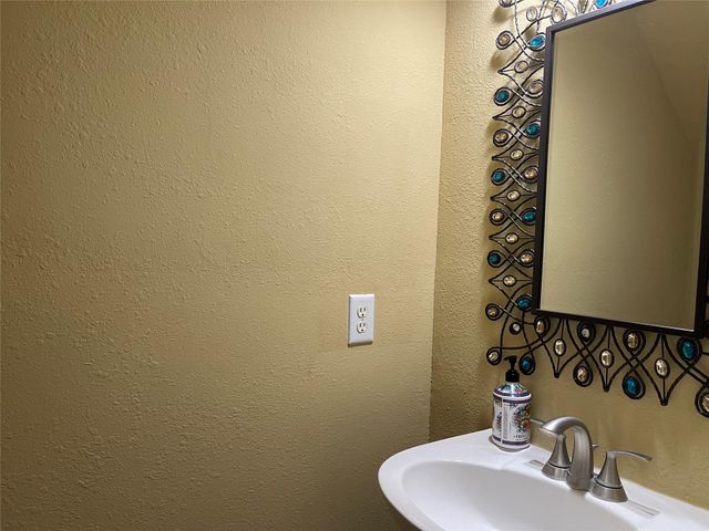 2 Bryce Branch Circle, The Woodlands, TX 77382