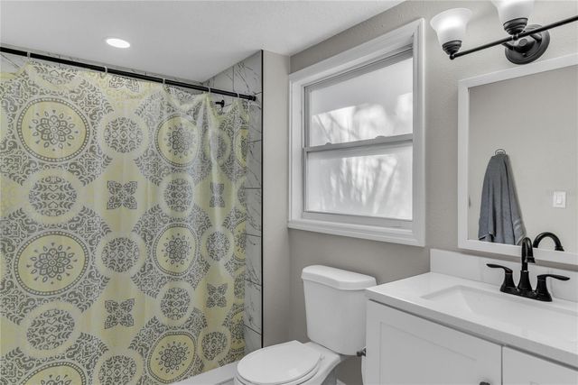 1155 WELLS AVENUE, Tavares, FL 32778