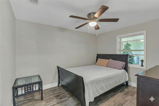 1155 WELLS AVENUE, Tavares, FL 32778