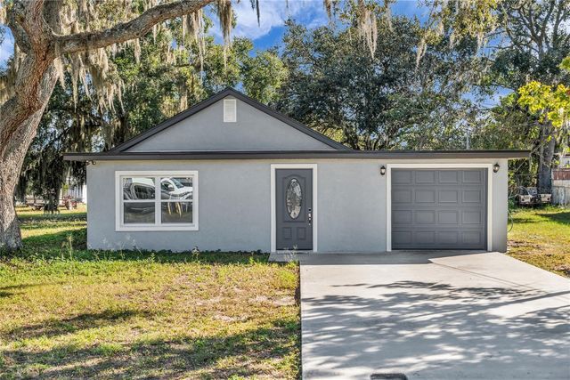 1155 WELLS AVENUE, Tavares, FL 32778