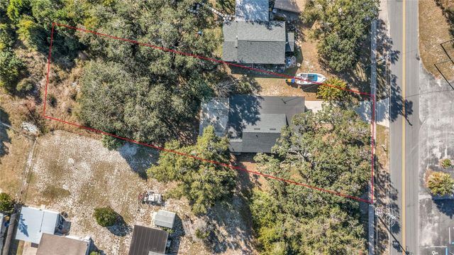 1155 WELLS AVENUE, Tavares, FL 32778