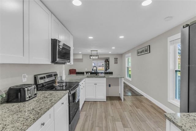 1155 WELLS AVENUE, Tavares, FL 32778