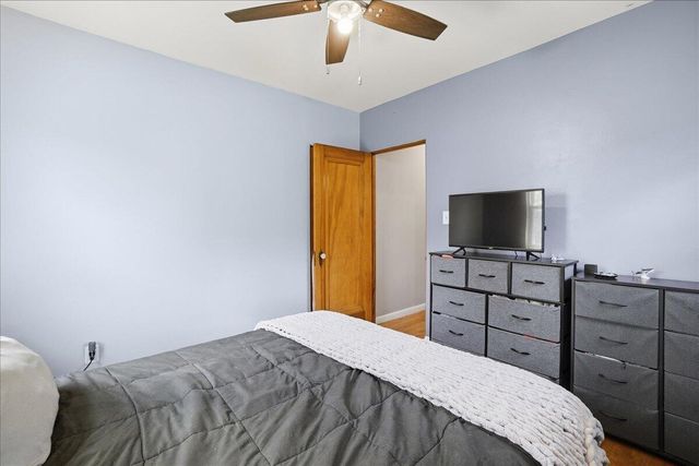 120 W 2nd Street, Hobart, IN 46342