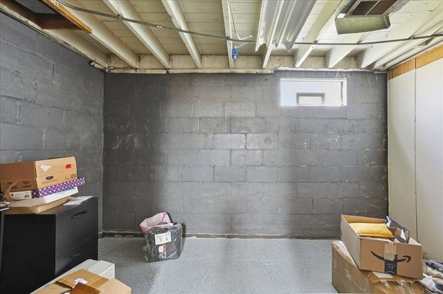 120 W 2nd Street, Hobart, IN 46342