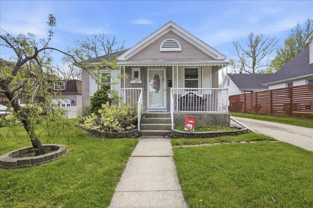 120 W 2nd Street, Hobart, IN 46342