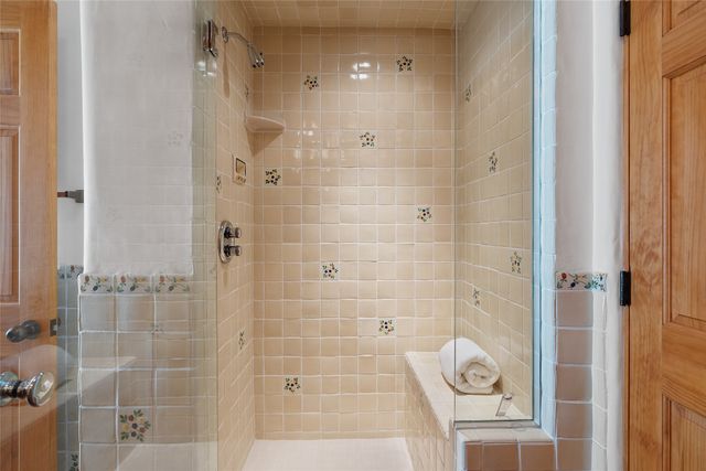 67 Camino Amor, Santa Fe, NM 87506