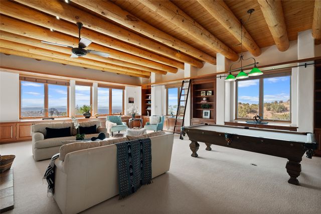 67 Camino Amor, Santa Fe, NM 87506