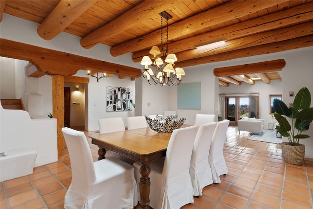 67 Camino Amor, Santa Fe, NM 87506