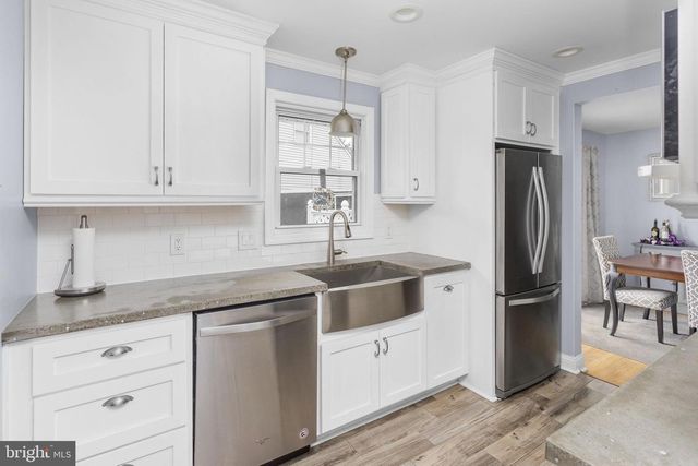1 LEE CT, Hamilton, NJ 08619