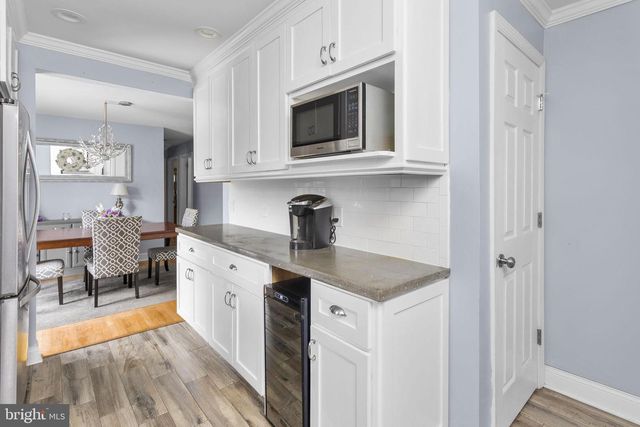 1 LEE CT, Hamilton, NJ 08619