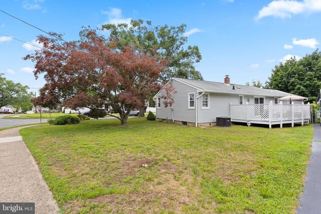 1 LEE CT, Hamilton, NJ 08619