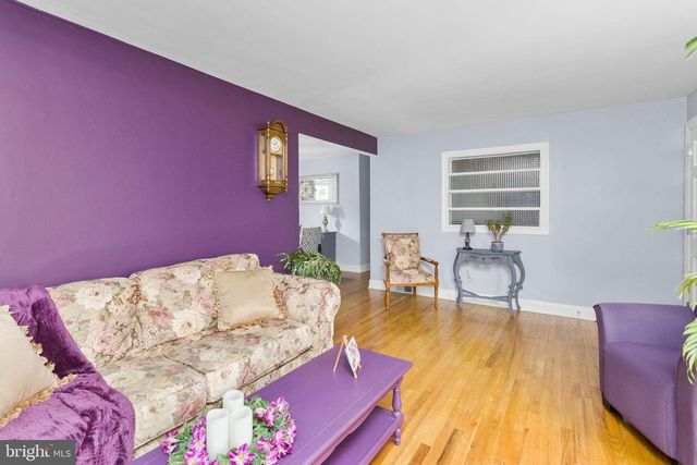 1 LEE CT, Hamilton, NJ 08619