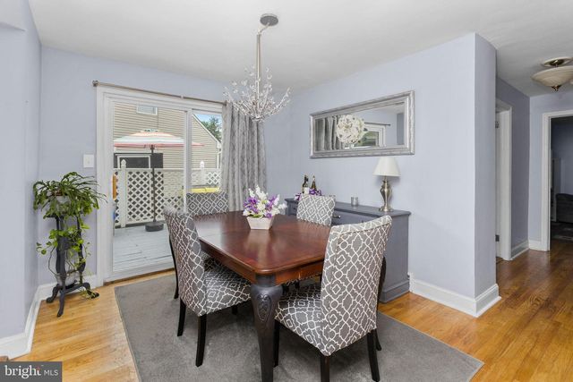 1 LEE CT, Hamilton, NJ 08619